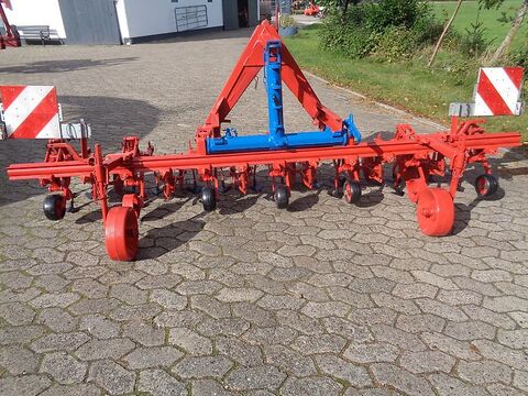 Rau Sechs reihige Fronthacke mit Akkord Dreieck von