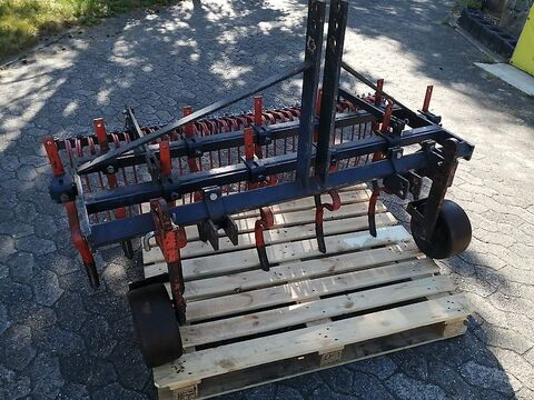 Sonstige Hackstriegel bis 170cm Arbeitsbreite 37 Strigelz
