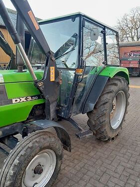 Deutz Fahr Ackerschlepper Deutz DX3.30 mit Baas Frontlader