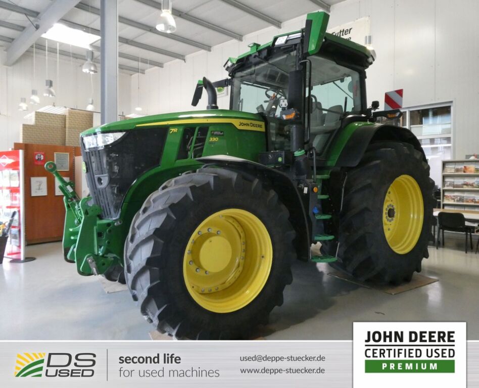 John Deere 7R 330 1
