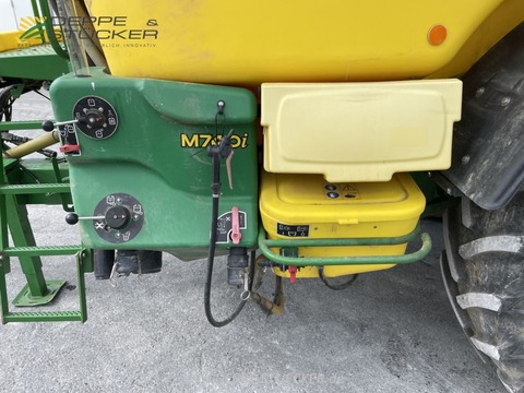 John Deere M740i (MJ14)