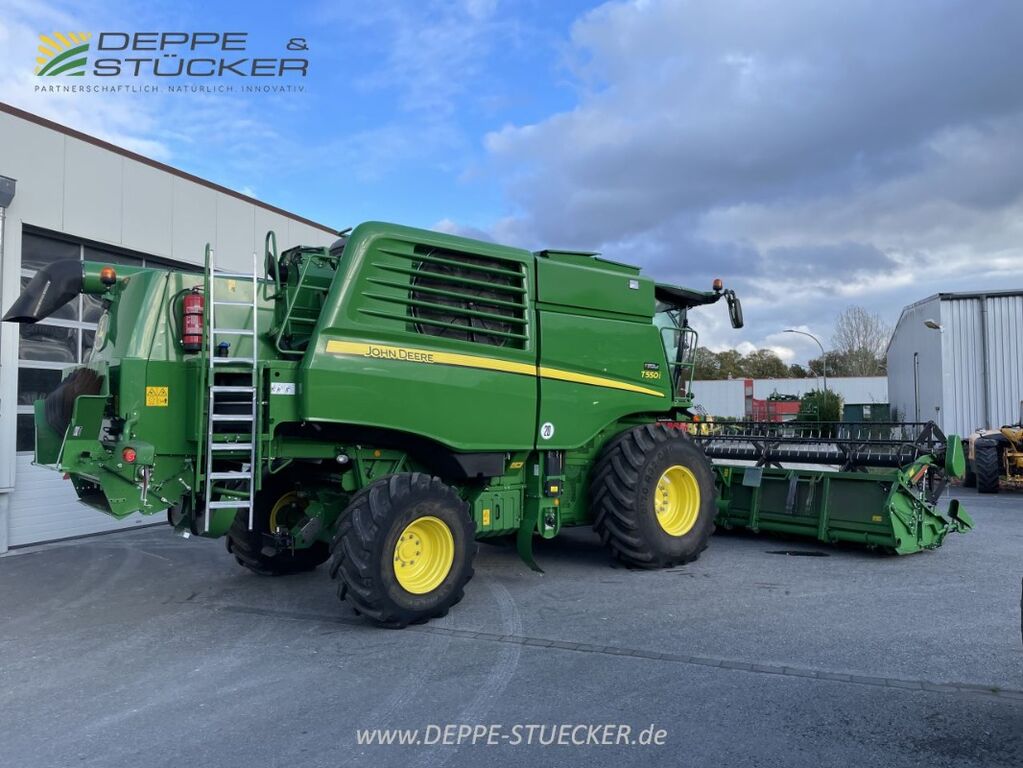 John Deere T550 mit 622R 2