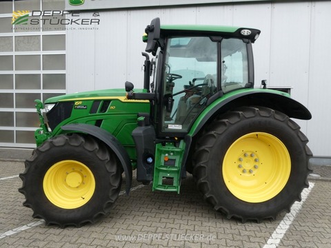 John Deere 6R 110