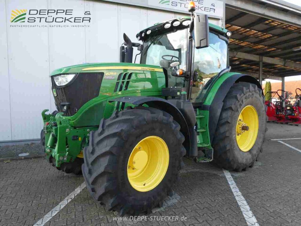 John Deere 6215R 2