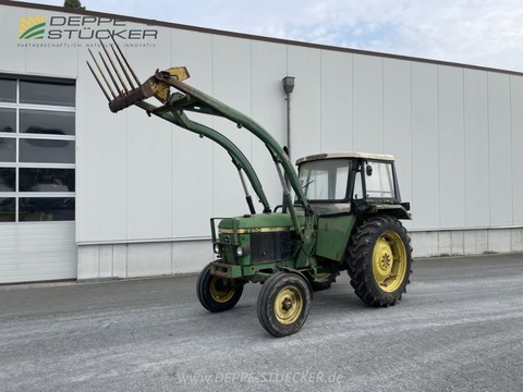 John Deere 2250