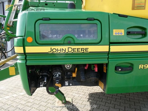 John Deere R962i