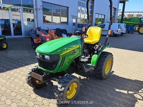 John Deere 2320