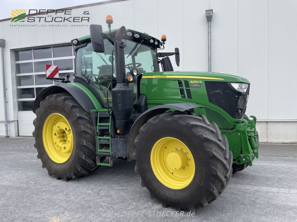 John Deere 6250R 3
