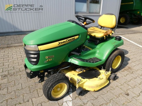 John Deere X320