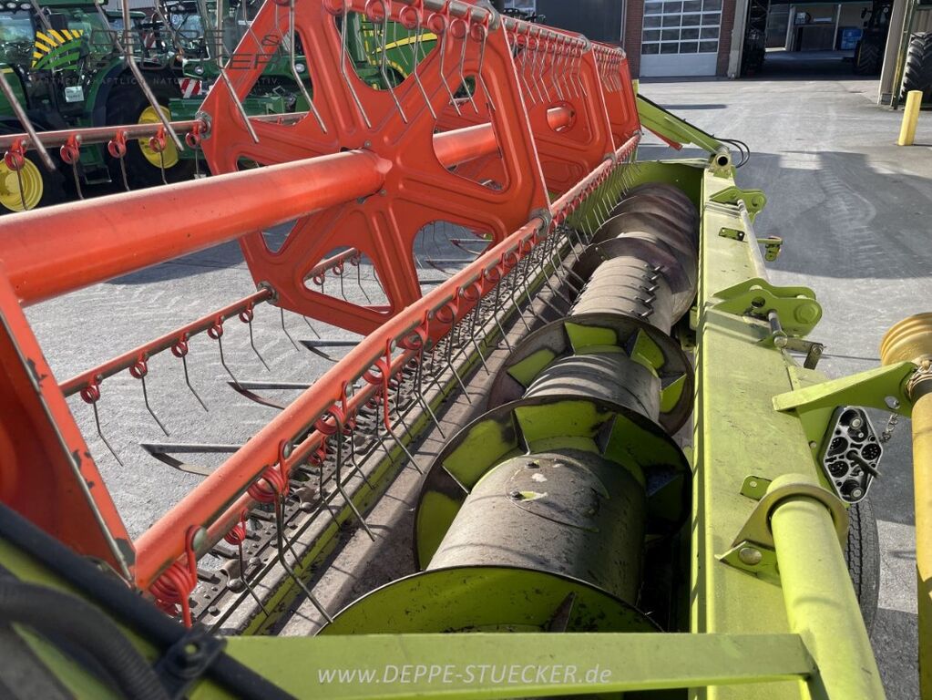 Claas Tucano 320 mit C490 2