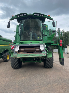 John Deere S670 4x4