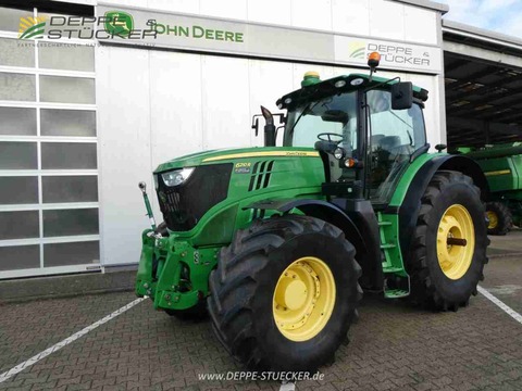 John Deere 6210R