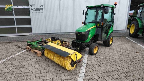 John Deere 1026R