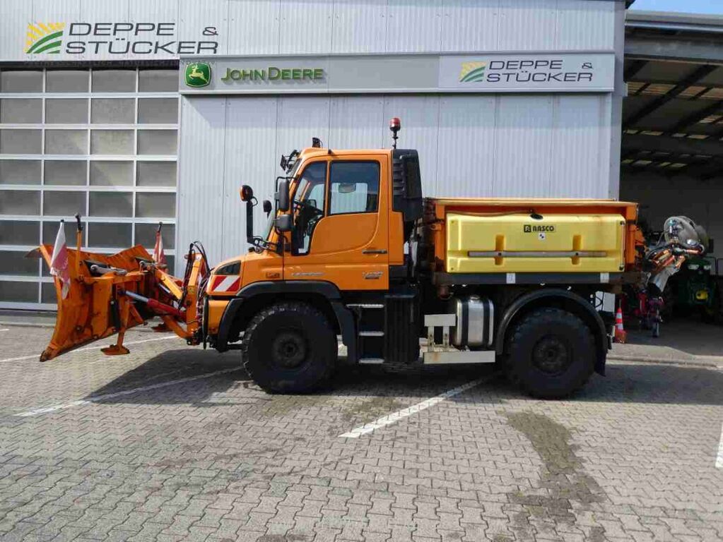 Mercedes Unimog U318 3
