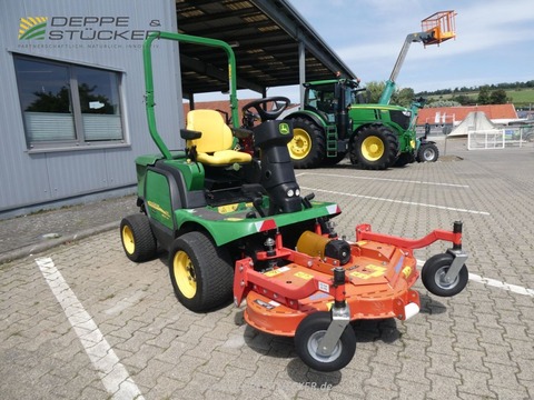 John Deere 1435