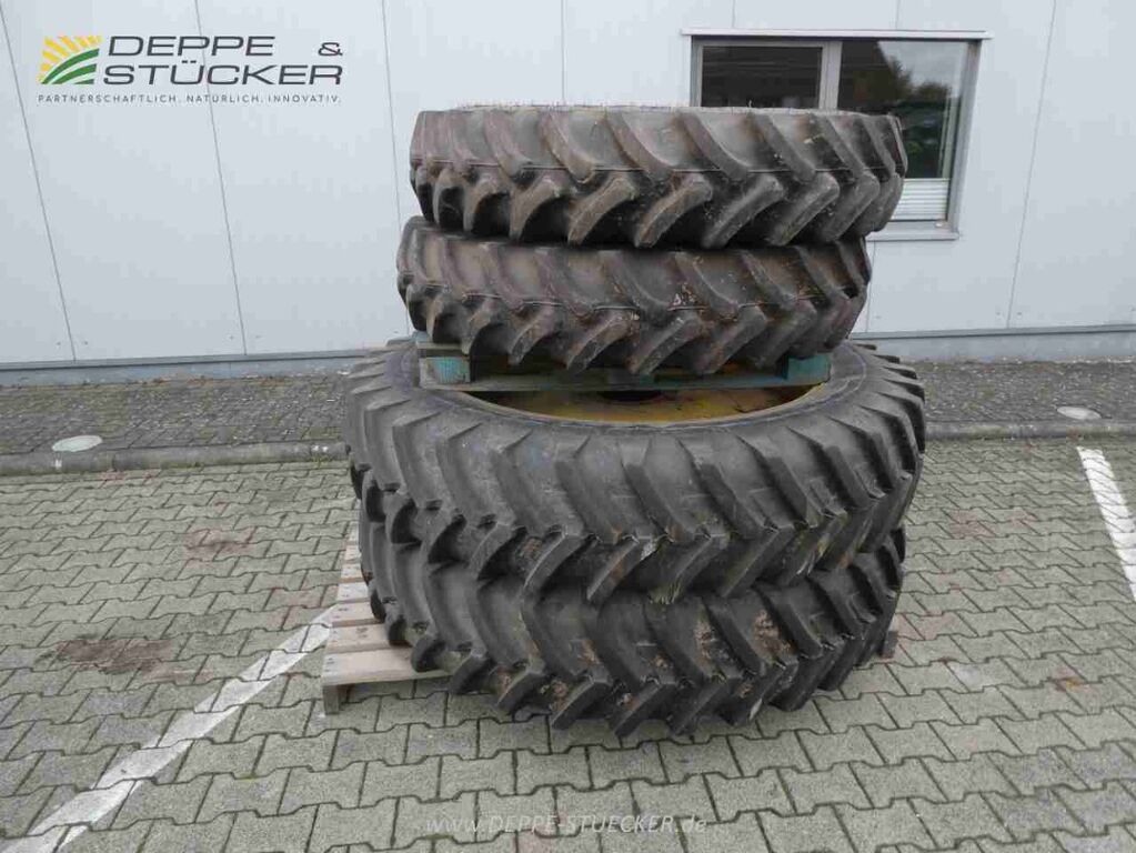 Firestone Pflegeradsatz 380/90R46 // 320/85R34 2