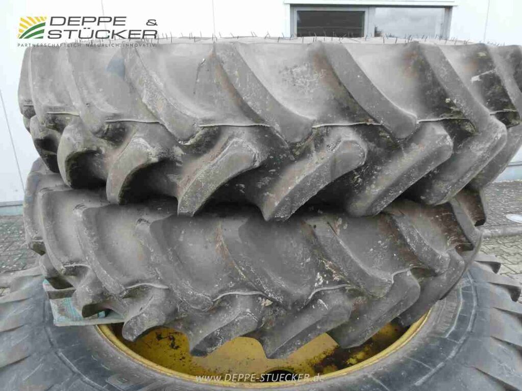 Firestone Pflegeradsatz 380/90R46 // 320/85R34 3