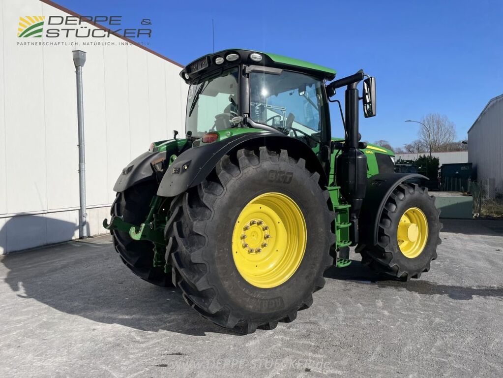 John Deere 6215R 3