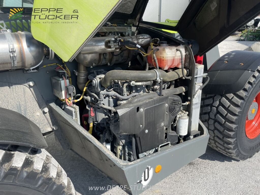 Claas Scorpion 746 3