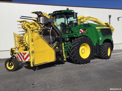 John Deere 9700i