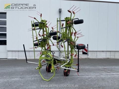 CLAAS Volto 900