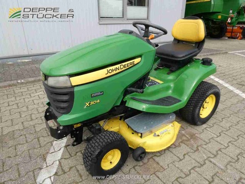 John Deere X304