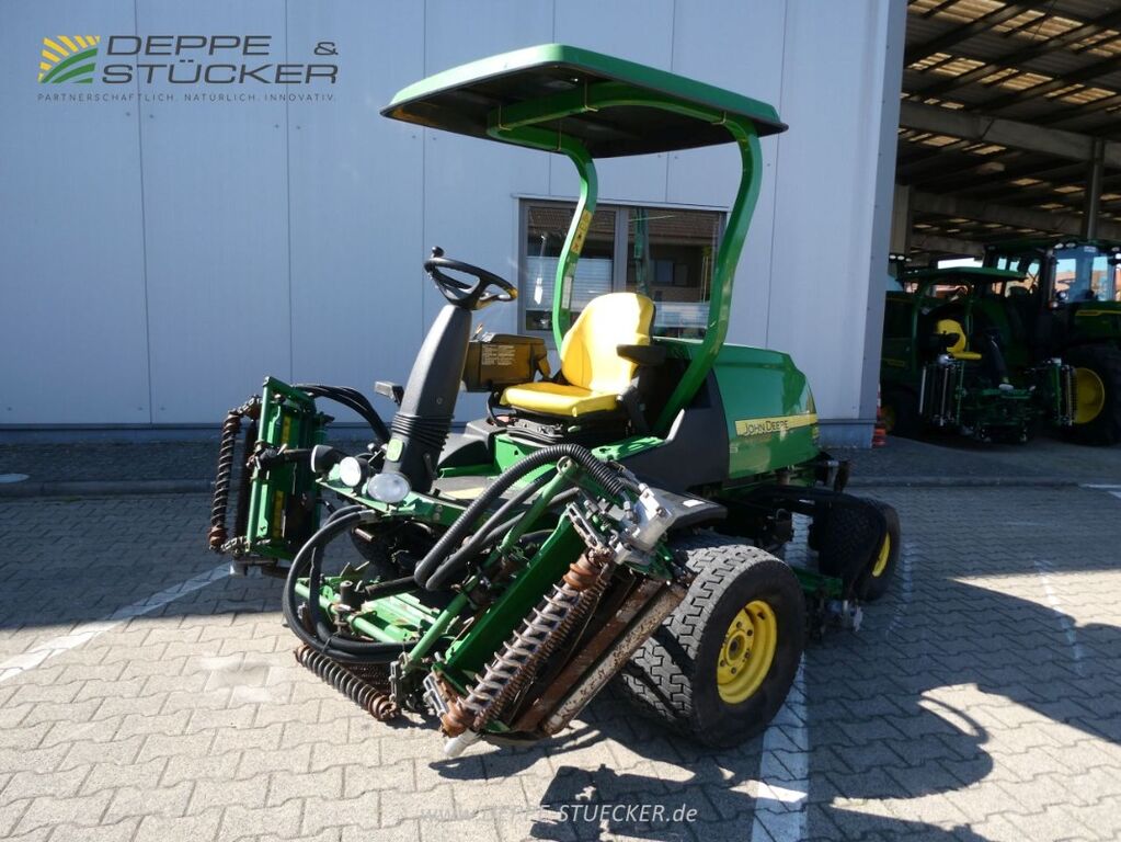 John Deere 8700 3