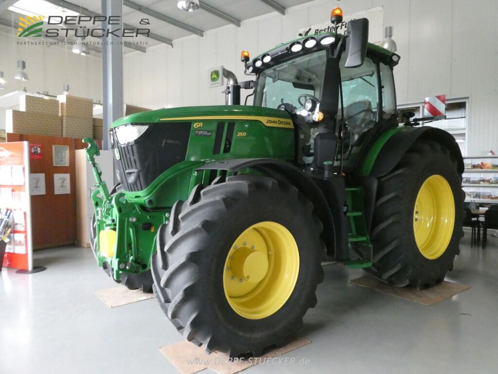 John Deere 6R 250 2