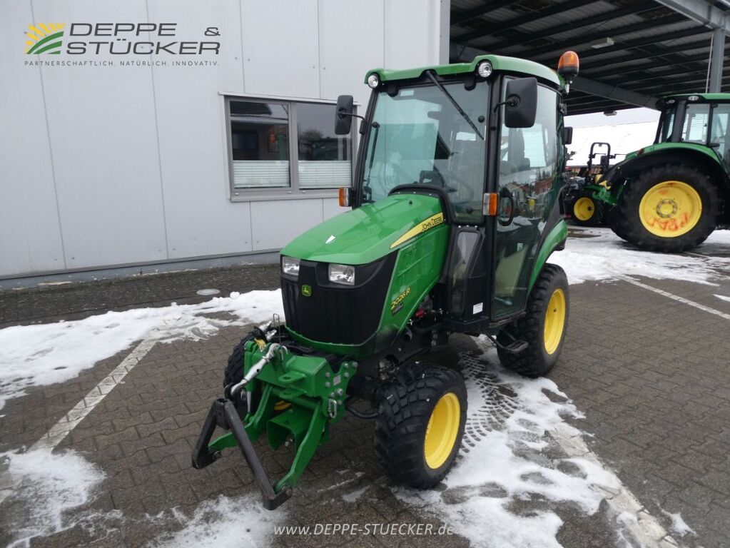 John Deere 2026R  3