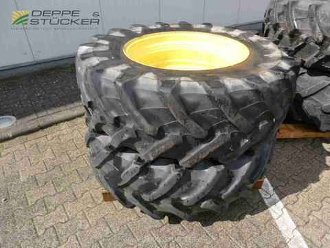 Trelleborg 480/70R30 zu 520/85R46