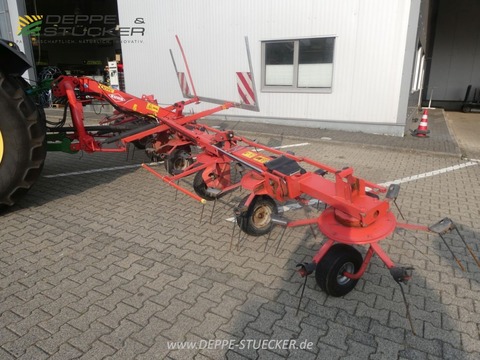 Kuhn GF 8702