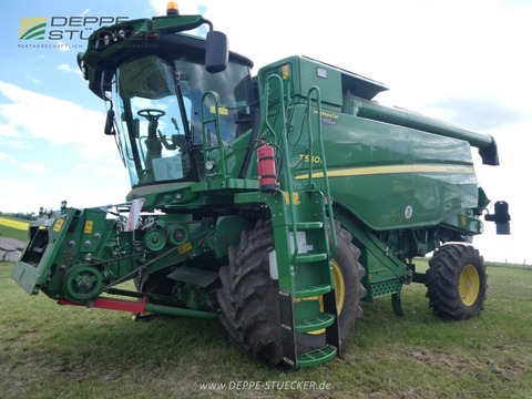 <strong>John Deere T550 Hill</strong><br />