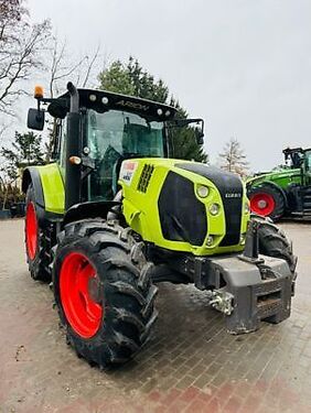 Claas ARION 620
