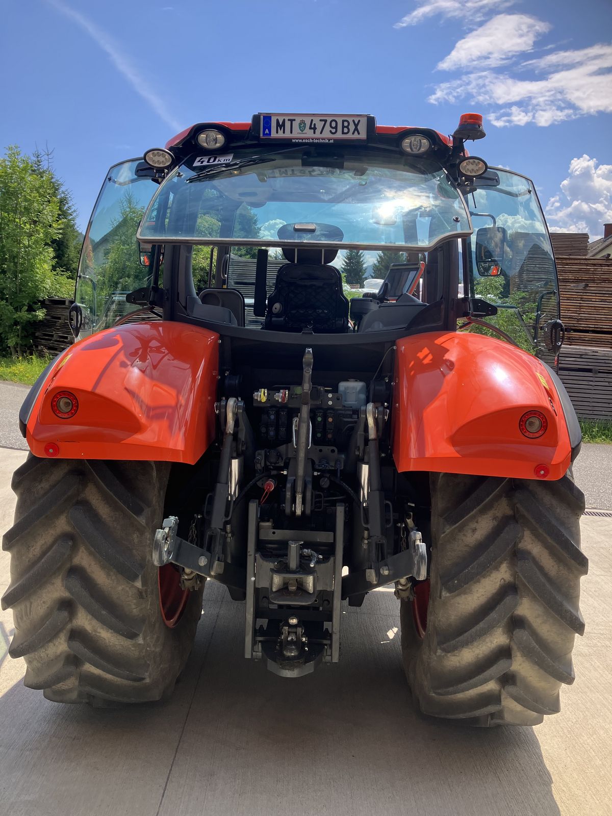 Kubota M7172 3