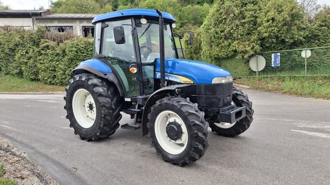 New Holland T5030