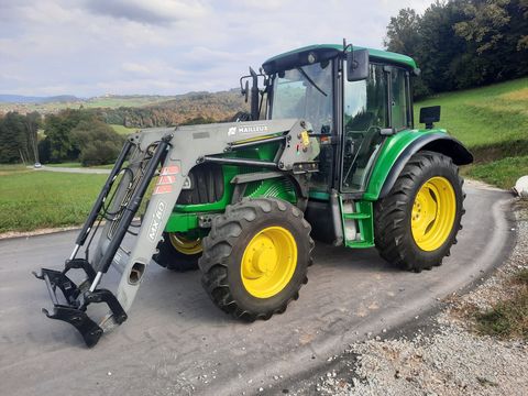 John Deere 6120 SE