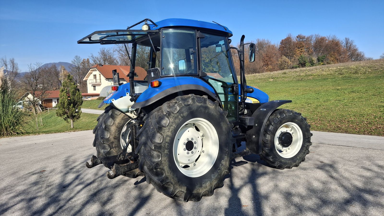 New Holland T5030 2