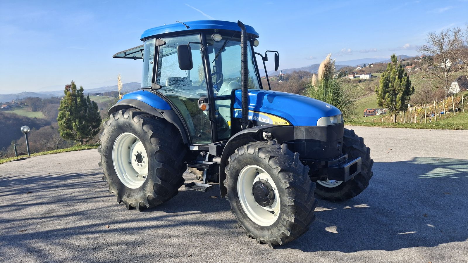New Holland T5030 3