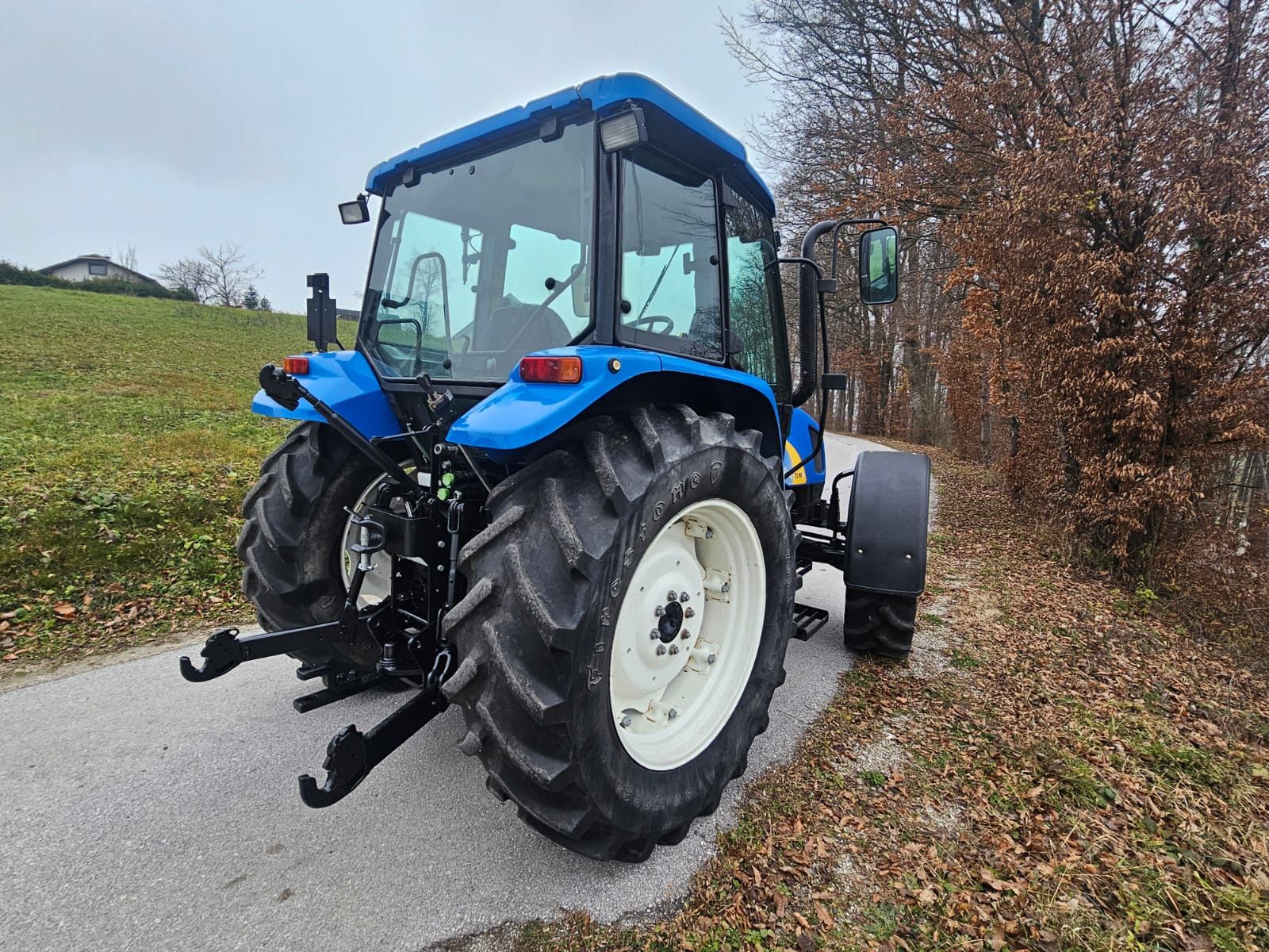 New Holland TL90A (4WD) 2