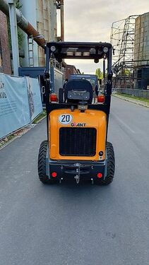 Giant G2200 Xtra HD 3