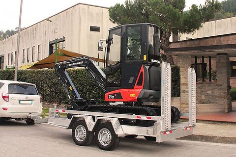 Eurocomach 25ZT Nullheckbagger 2,5to Powertilt HS03 2