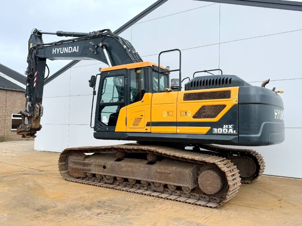 Hyundai HX300AL - Quick Coupler / 360° Camera 3