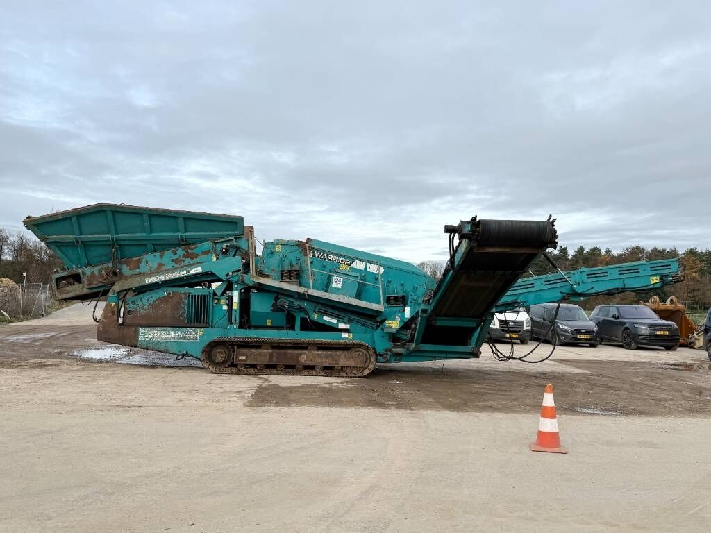 Warrior 1400 - Caterpillar Engine / 3 Conveyors 2