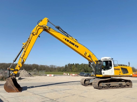 Liebherr R946 SHD - 15m Long Reach / Dutch Machine