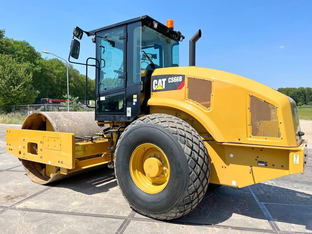 CAT CS66B - Excellent Condition / Low Hours / CE 3