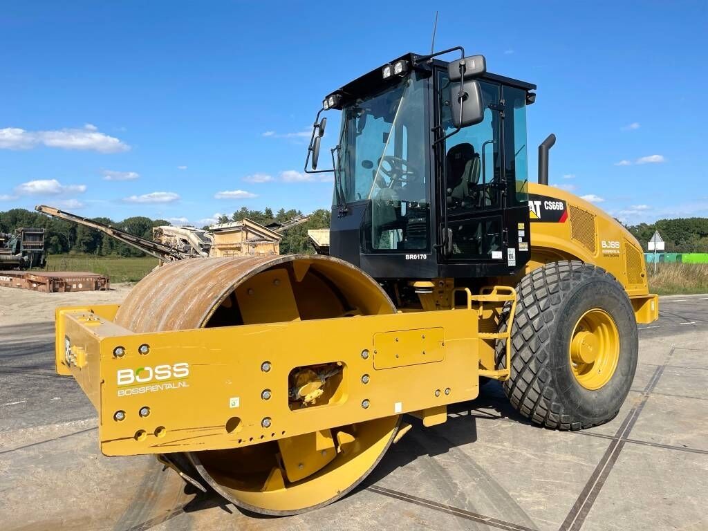 CAT CS66B - CE Certified / Low Hours 2