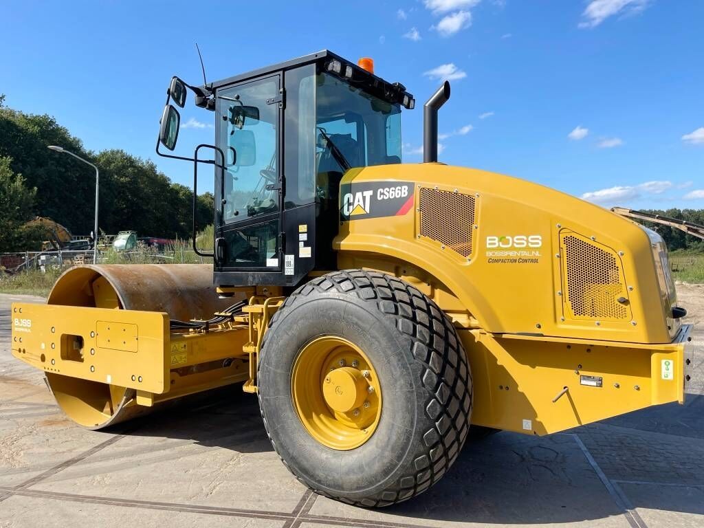 CAT CS66B - CE Certified / Low Hours 3