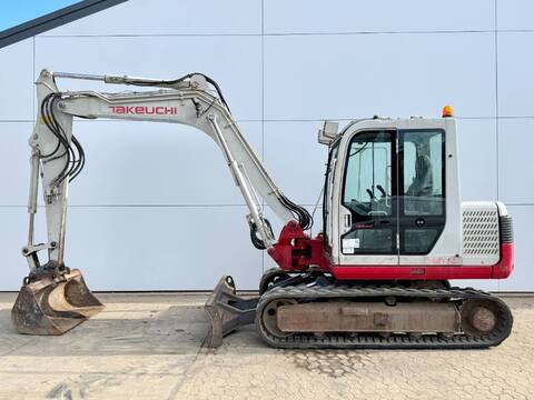 Takeuchi TB175 - Hammer Lines / Quick Coupler