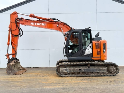 Hitachi ZX135US-6 – Hammer Lines / Automatische Schmierung