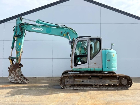 Kobelco SK135SR - Quick Coupler / Automatic Greasing
